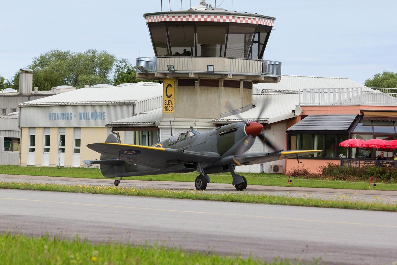 ホテルFlugplatzrestaurant Wallmuhle Atting エクステリア 写真